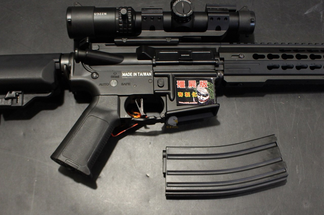 SLONG 神龍 M4 閻龍殭屍版電動槍+水平儀連體夾具5046T+YUBEEN BS 1-5X24IR 狙擊鏡 升級套組 160M 電槍 步槍