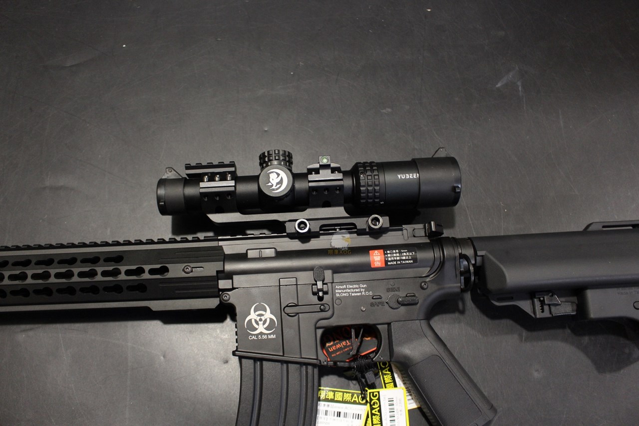 SLONG 神龍 M4 閻龍殭屍版電動槍+水平儀連體夾具5046T+YUBEEN BS 1-5X24IR 狙擊鏡 升級套組 160M 電槍 步槍